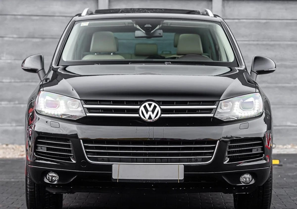 Volkswagen Touareg cena 69900 przebieg: 238000, rok produkcji 2012 z Radom małe 667